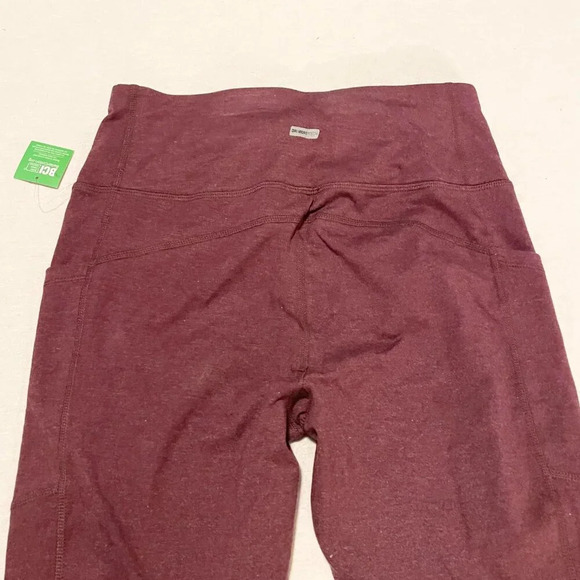 Athletic Works Mid Rise Leggings With Pockets Dri More Tech Size Medium - Picture 12 of 15